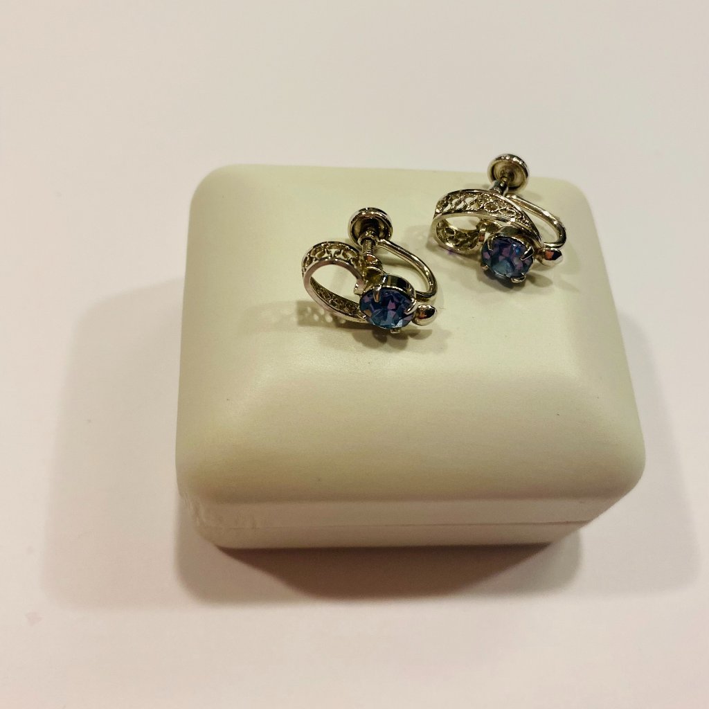 Sorrento Filigree Screw Back Earrings And Necklace Set